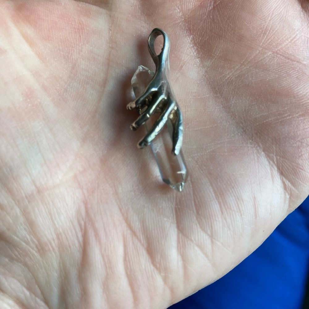 ✨ Vintage 90s Sterling Silver Hand Holding Crystal Pencil Charm Pendant 🔮 - Picture 2 of 5
